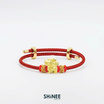 Shinee Jewellry ชาร์มปี่เซียะสายสีแดงไหมสีทอง